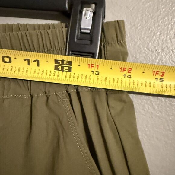 Fabletics Heights Cargo Pants Outdoors Hiking Athletic Adventure Camping NWT new - Picture 11 of 11